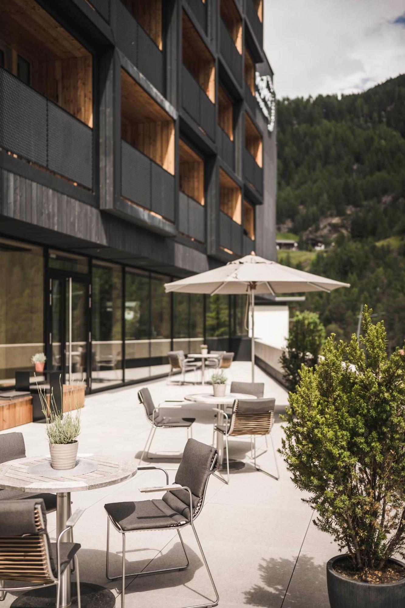 Alphof Sölden Hotell Exteriör bild