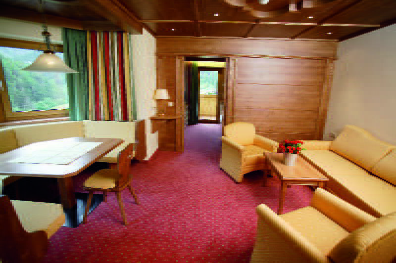 Alphof Sölden Hotell Exteriör bild